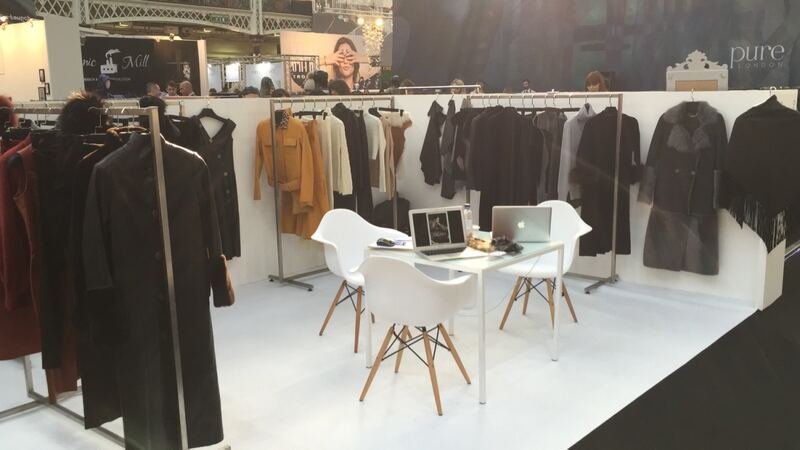 Showroom stand